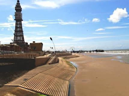 The Corner Hotel Blackpool Exterior photo